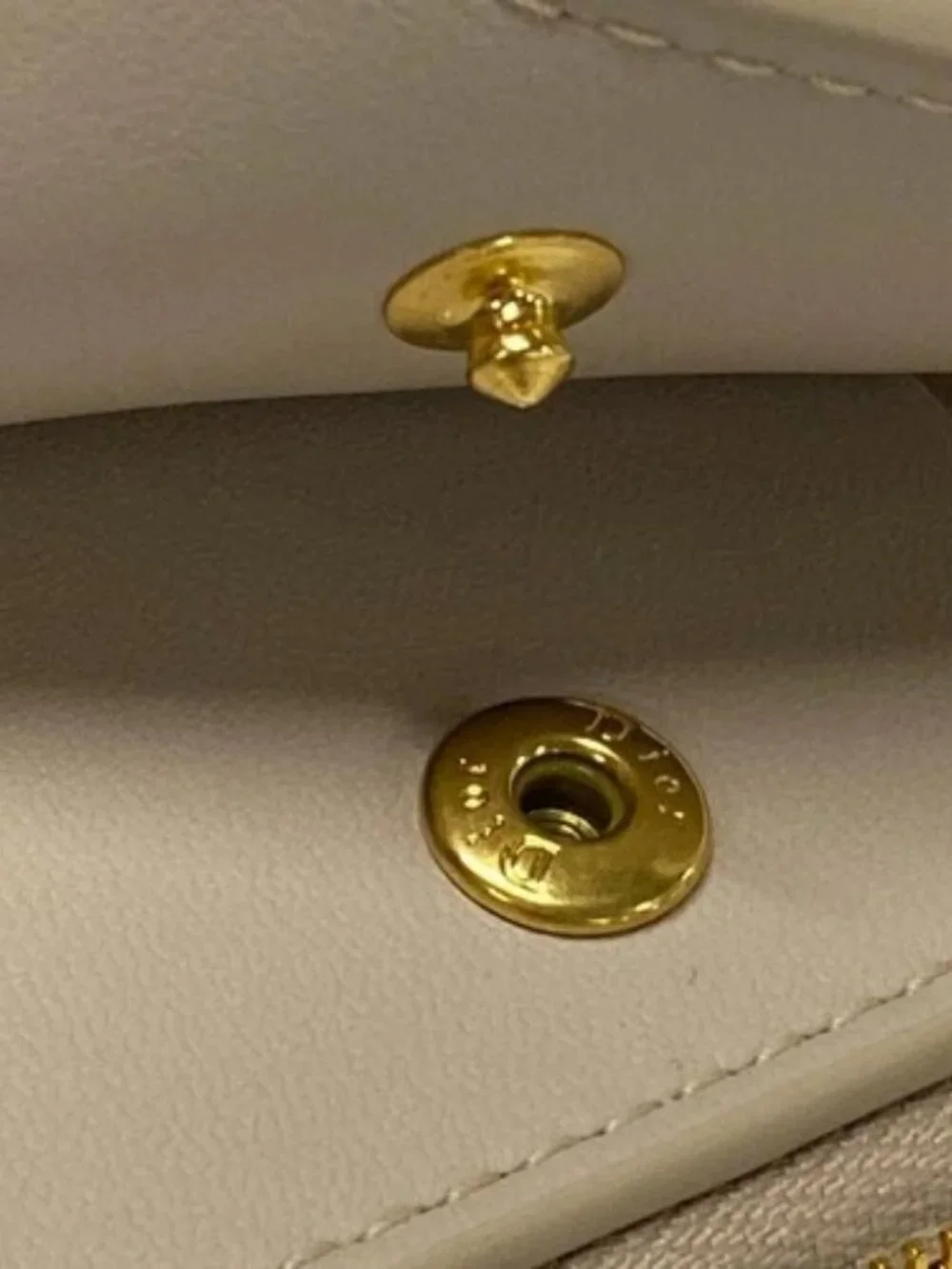 DIOR/ChristianDior Lucky Dior Caro Dahlia Wallet S5173UHFA_M45E Pink Beige